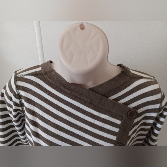 Mel & lisa asymmetrical green cream Stripes Cotton Sweater XS diagonal buttons v - Picture 3 of 6